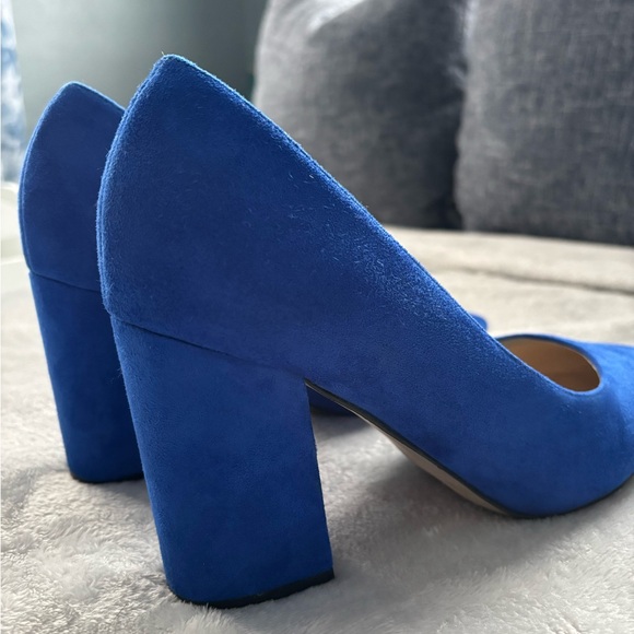 Nine West Royal Blue Heels - Picture 6 of 7